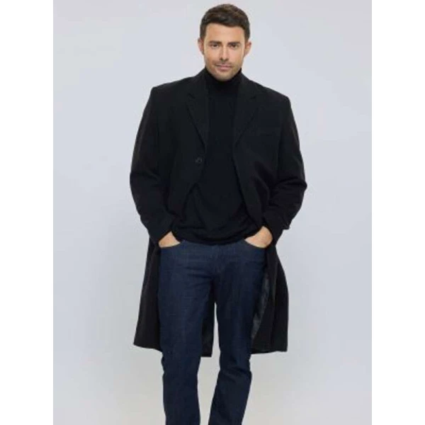 A Keller Christmas Vacation Jonathan Bennett Black Coat