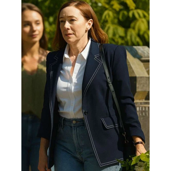 Amy Larsen Doc S02 Blue Blazer