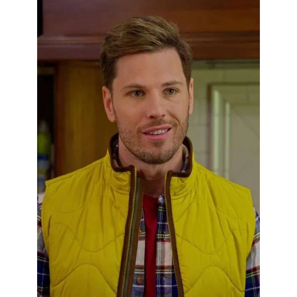 Craig Geoghan Finding Mr Christmas Yellow Vest