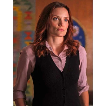 DI Mackenzie Clarke Return to Paradise Black Vest