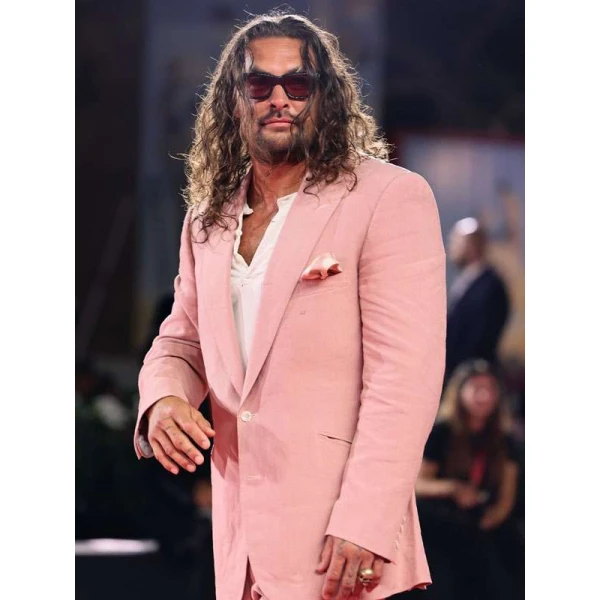 In the Hand of Dante Jason Momoa Pink Suit In the Hand of Dante Jason Momoa Pink Suit