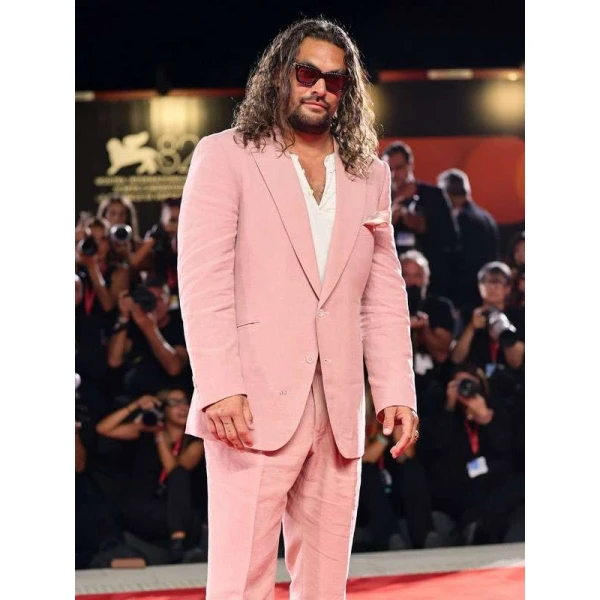 In the Hand of Dante Jason Momoa Pink Suit In the Hand of Dante Jason Momoa Pink Suit
