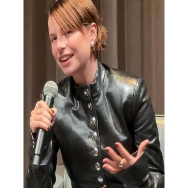 Jessie Buckley Hamnet Movie Event 2025 Leather Jacket