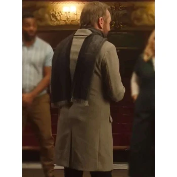 Kiefer Sutherland Tinsel Town 2025 Grey Coat