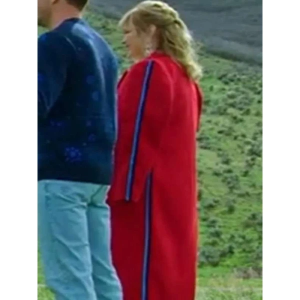 Melissa Peterman Finding Mr. Christmas S02 Red Coat