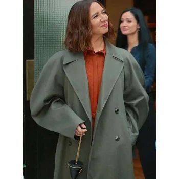 Molly Novak Loot S03 Green Trench Coat