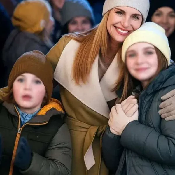 Walter Boys Sarah Rafferty Style Brown Coat Walter Boys Sarah Rafferty Style Brown Coat