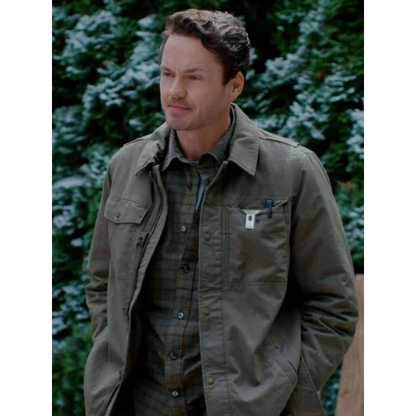 Paul Campbell Christmas at the Catnip Cafe Green Jacket