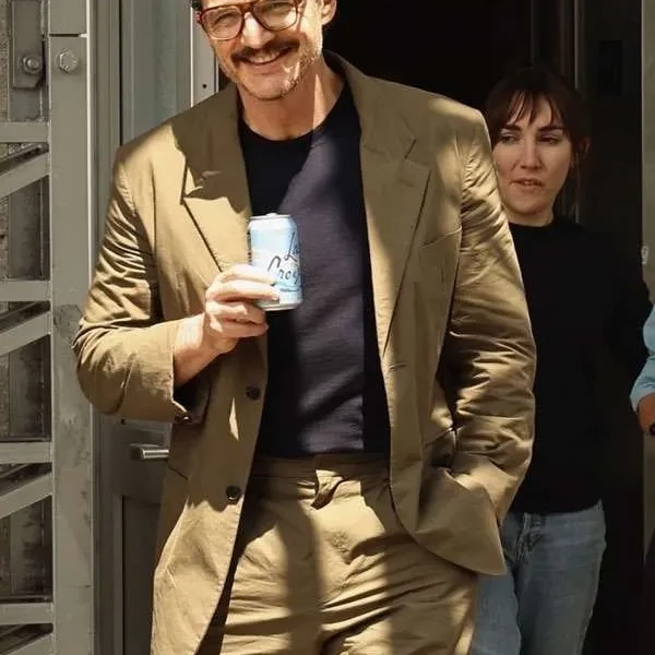 Pedro Pascal Elegant Brown Tailored Suit