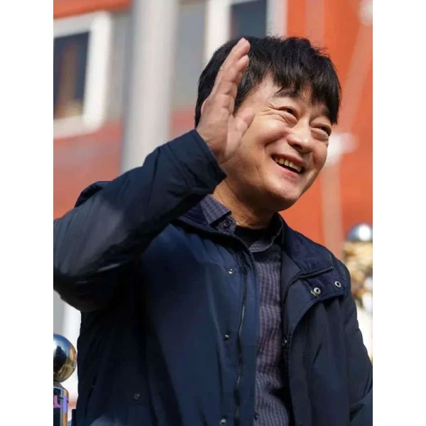 Queen Mantis 2025 Jo Sung-ha Blue Jacket